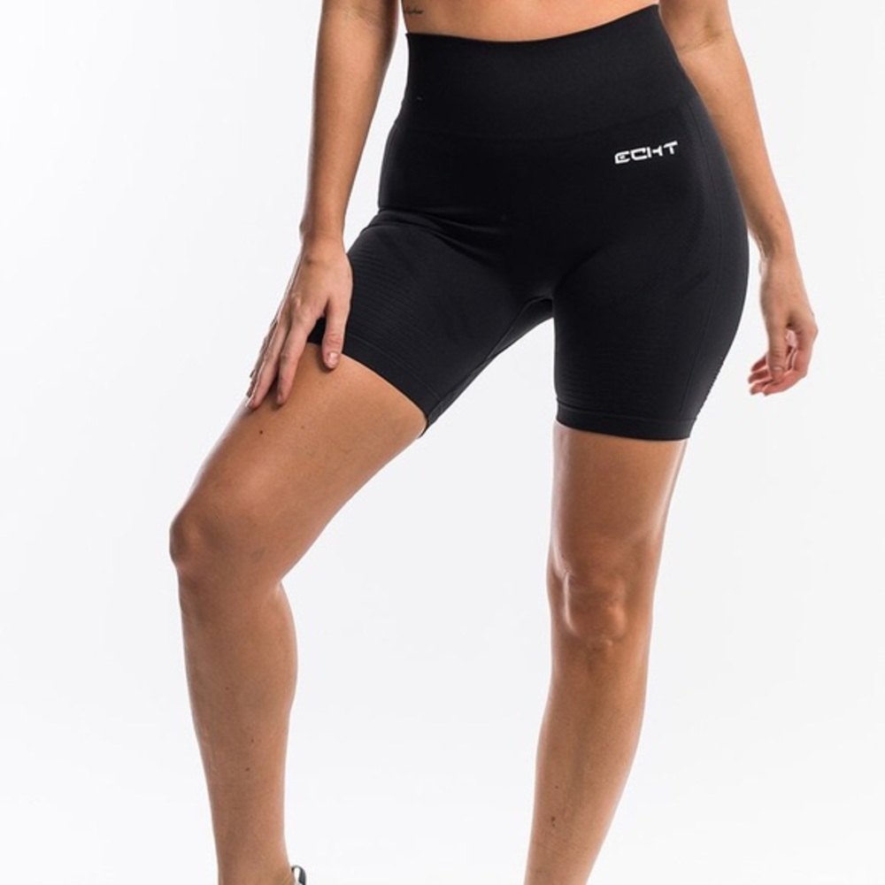 Medium ECHT Arise Biker Short Black